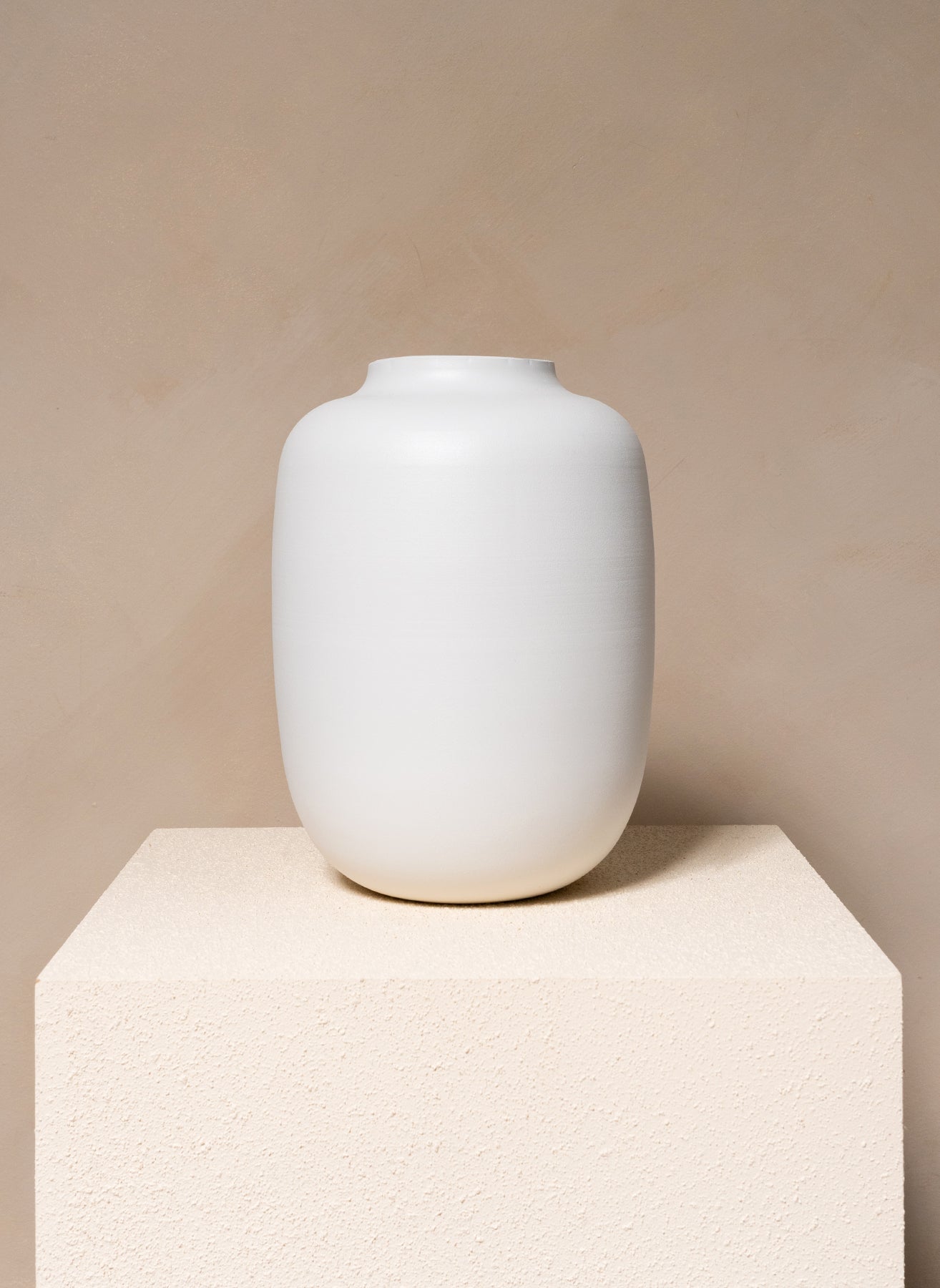 Nola Vase XL - Matte White