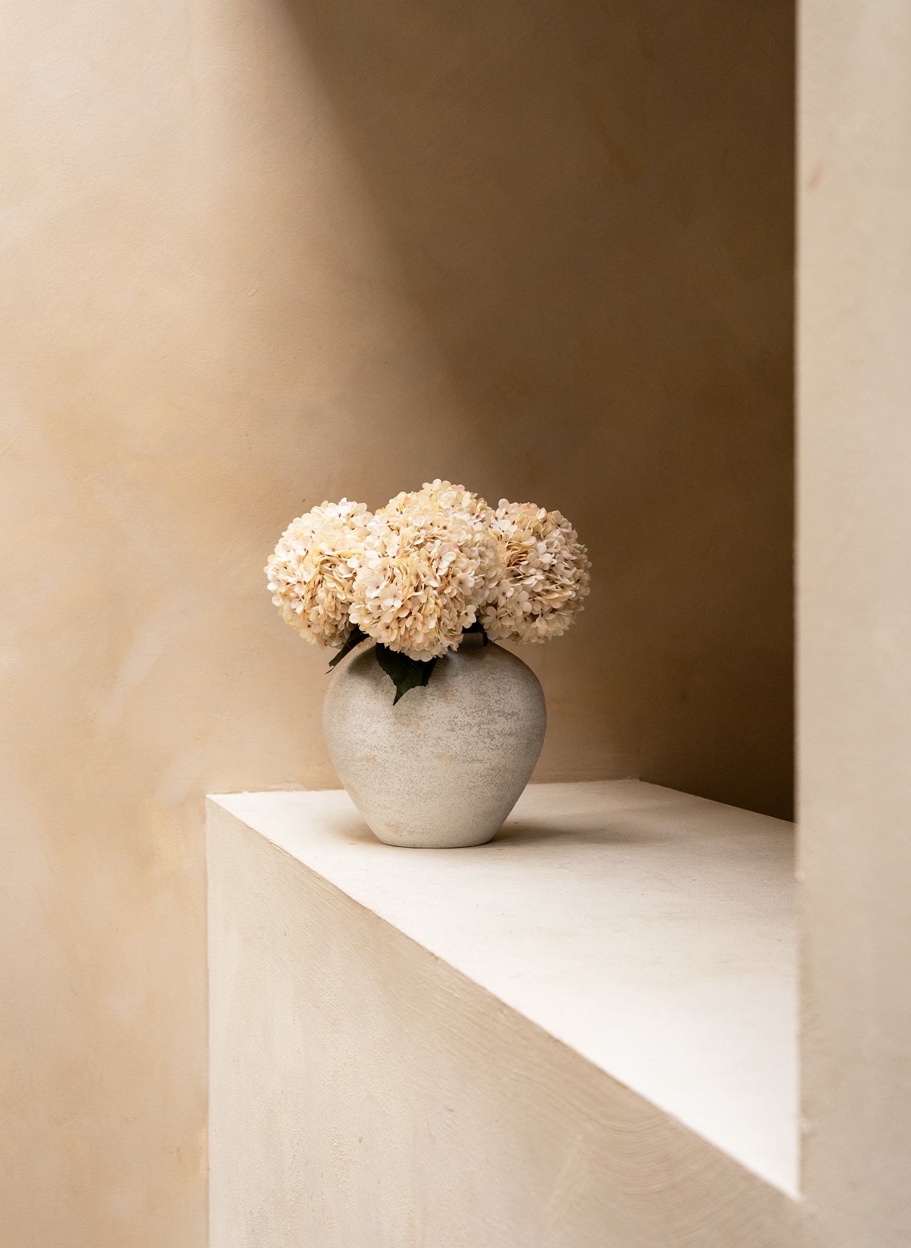 Large Silk Hydrangea - Cream