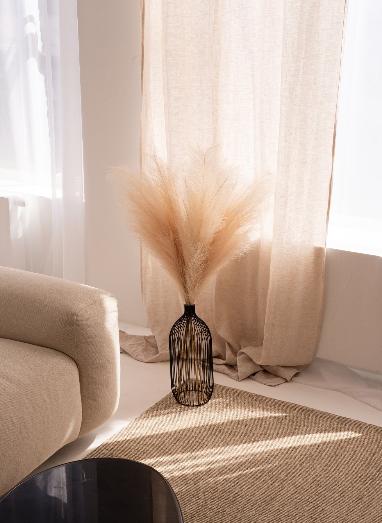 Diva Vase - Black