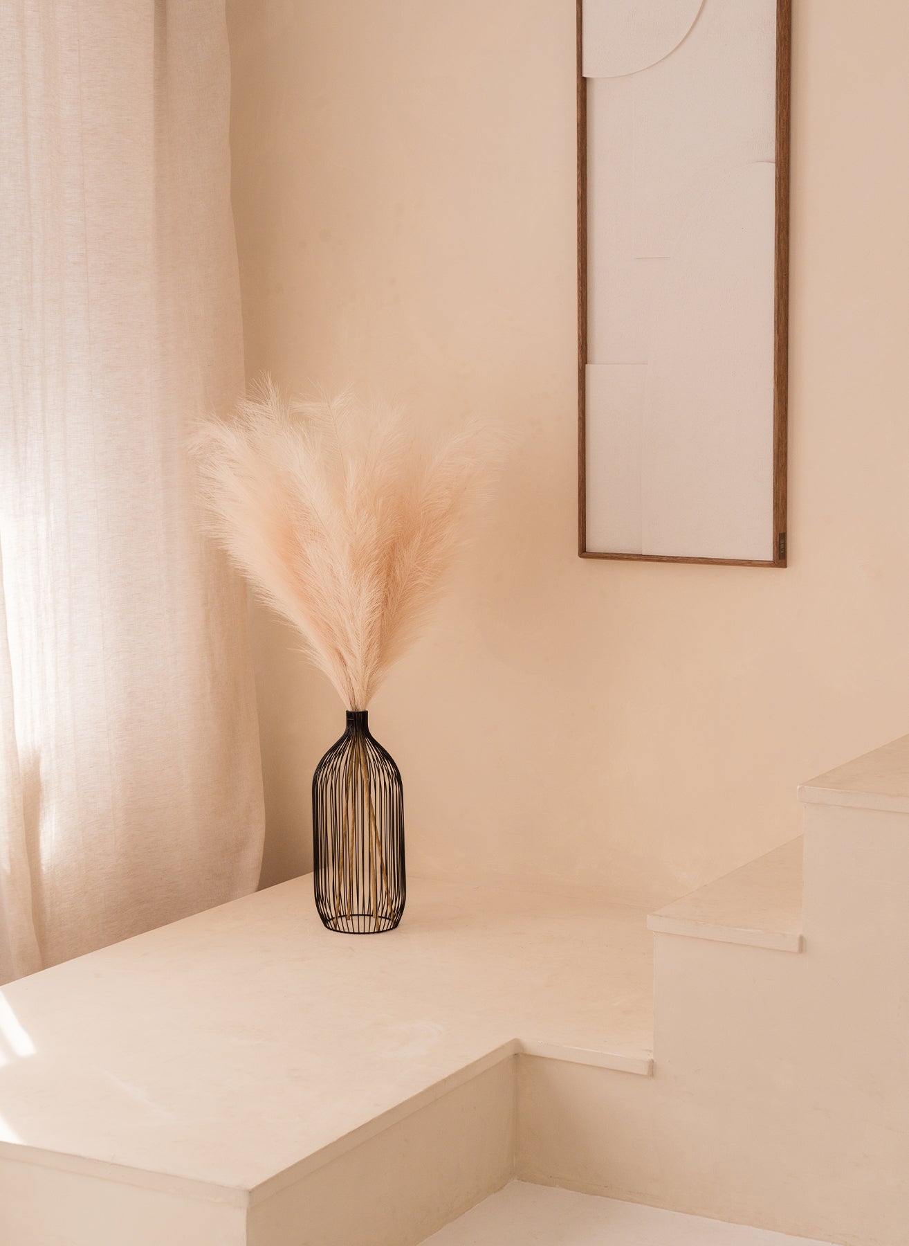 Diva Vase - Black