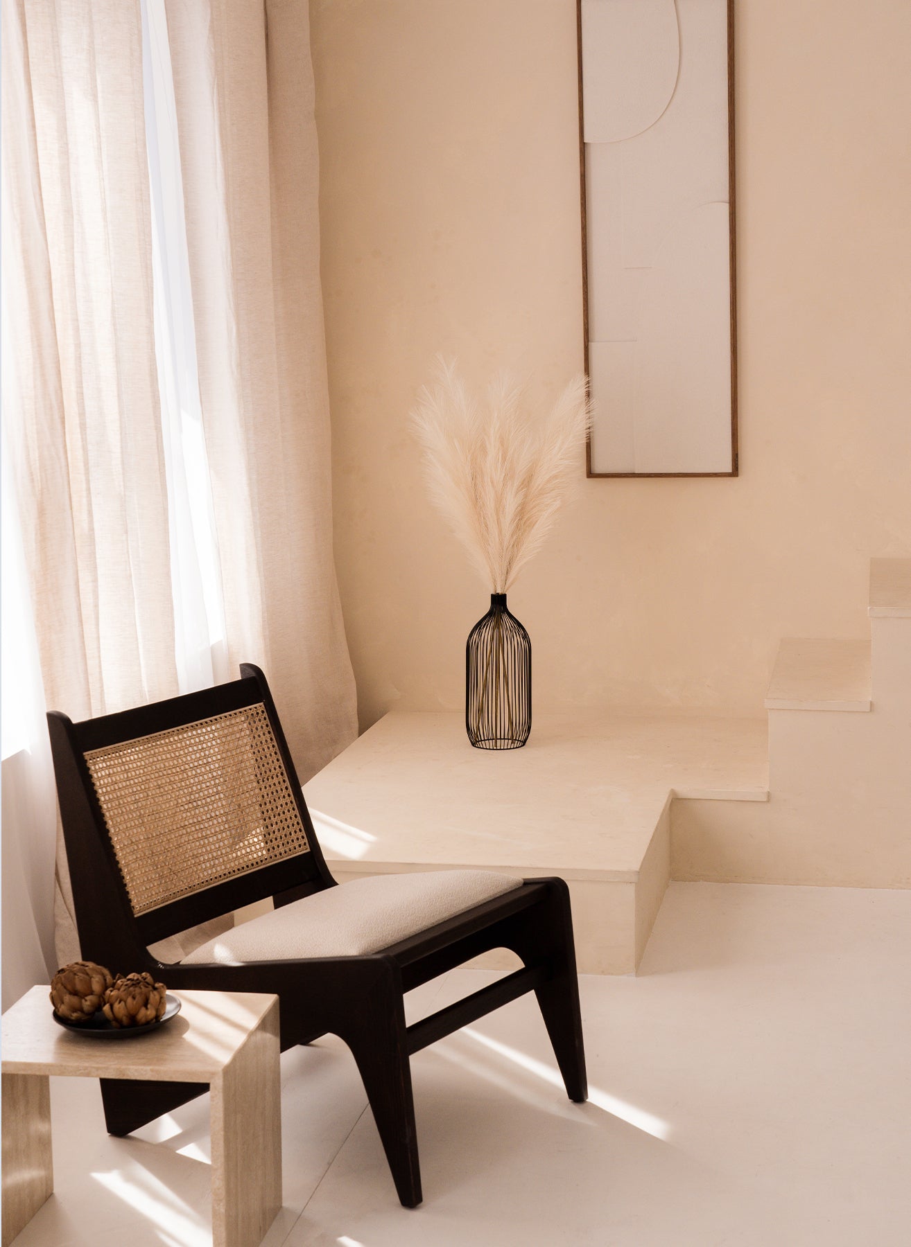Diva Vase - Black