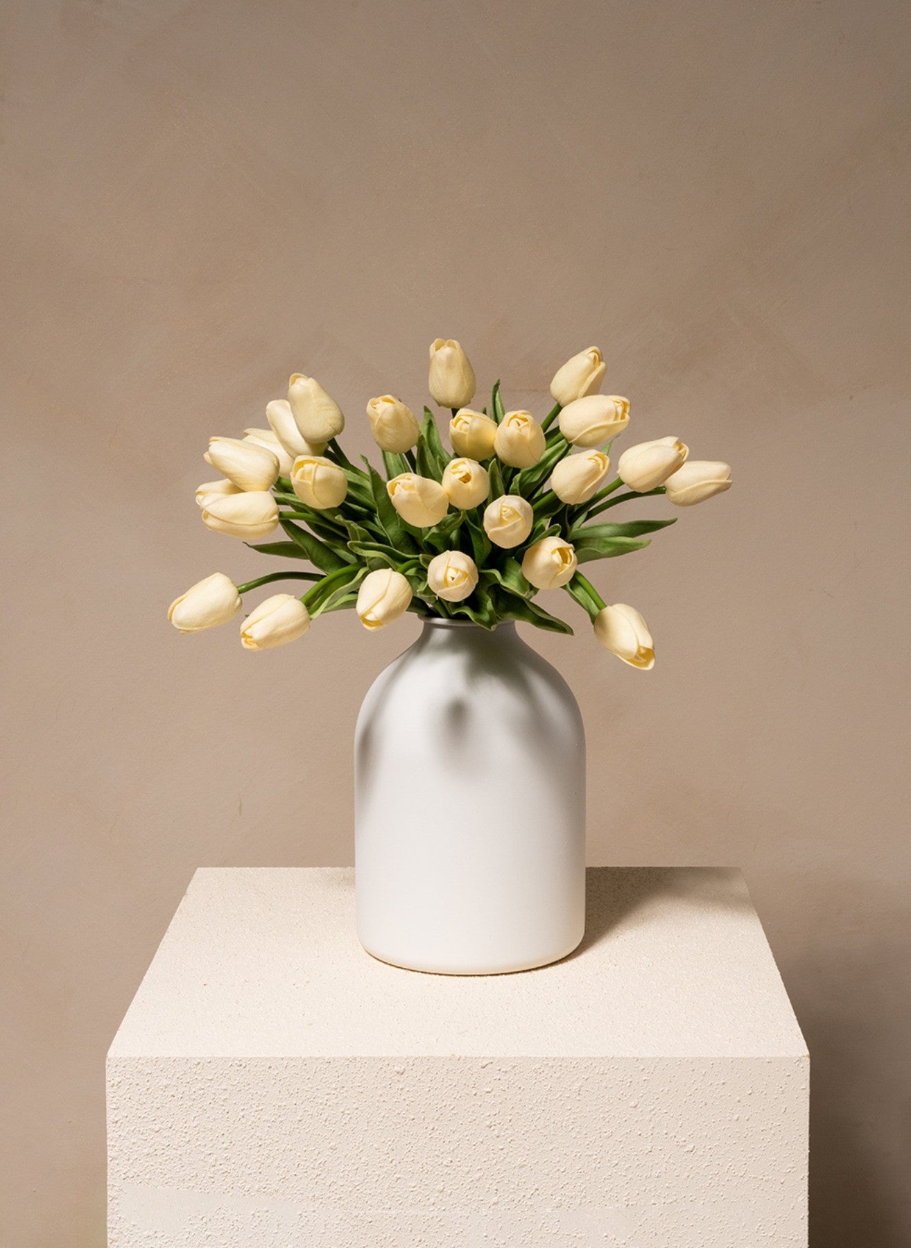 Tulip Bouquet - White (25 stems)